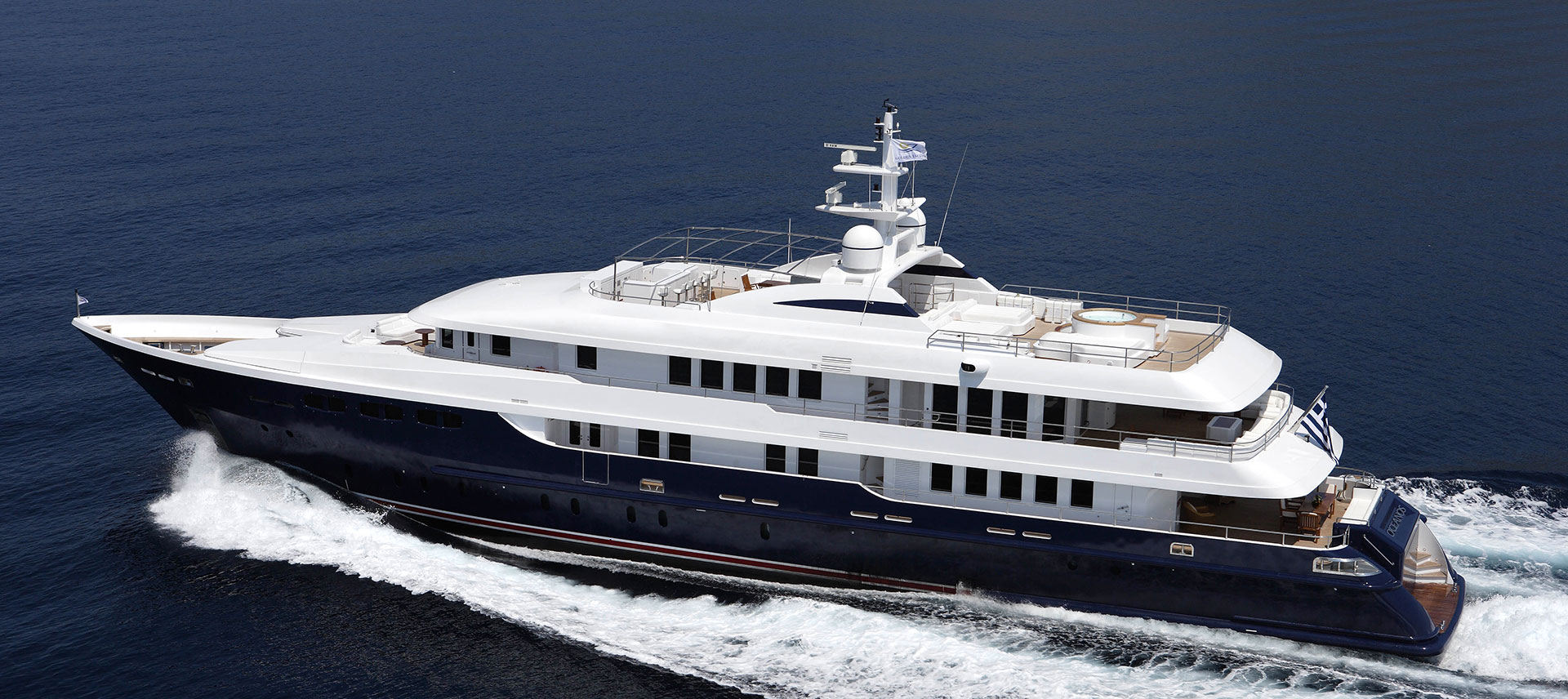 charter yachts greece